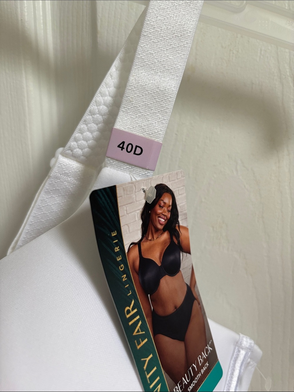 White Women's Everyday T-Shirt Bra - Smooth Seamless Cups by Vanity Fair - Picture 2 of 4